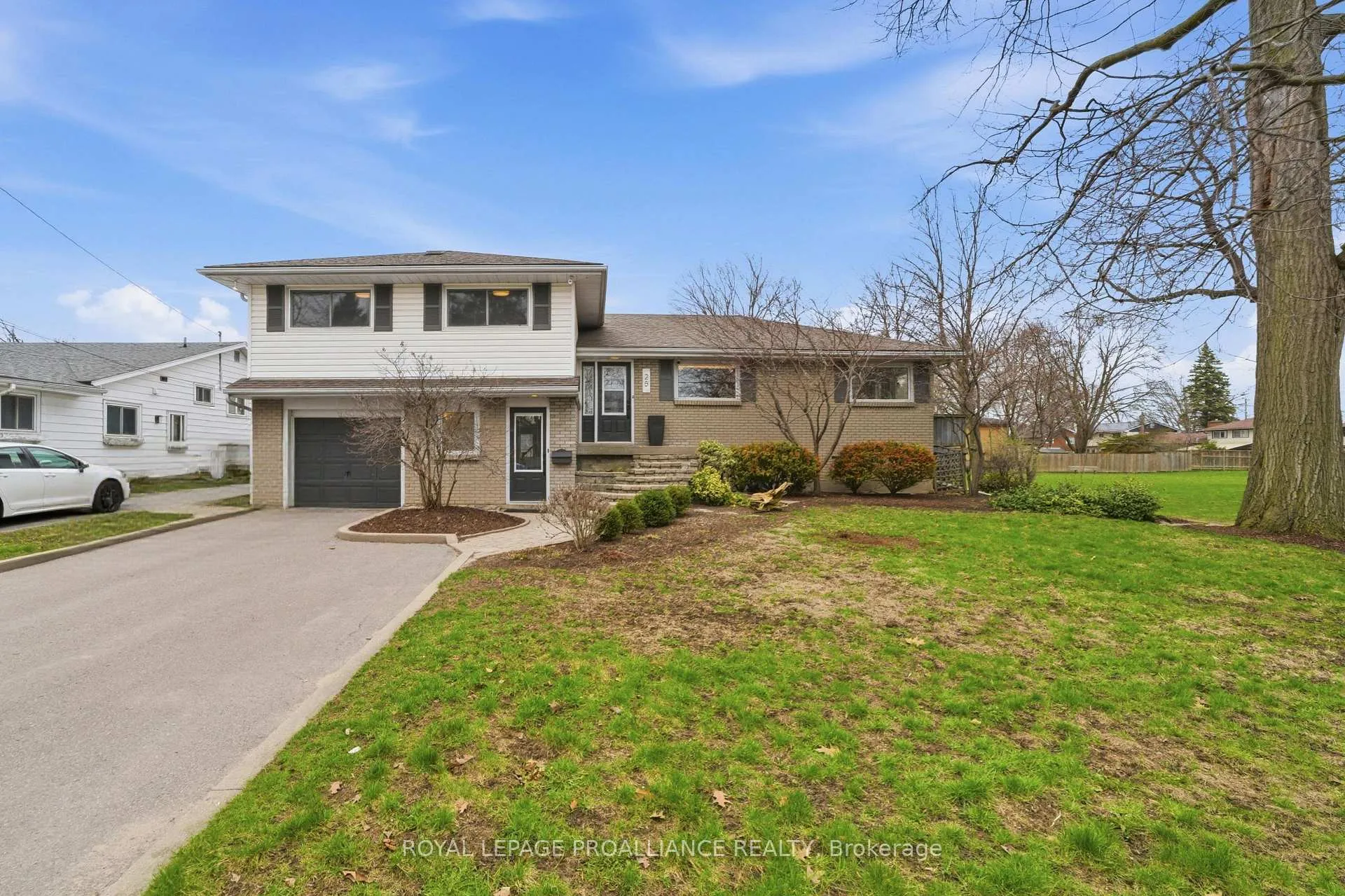 Photo 36 of 25 Southwood Crescent, Belleville, Belleville Ward — HOMEH
