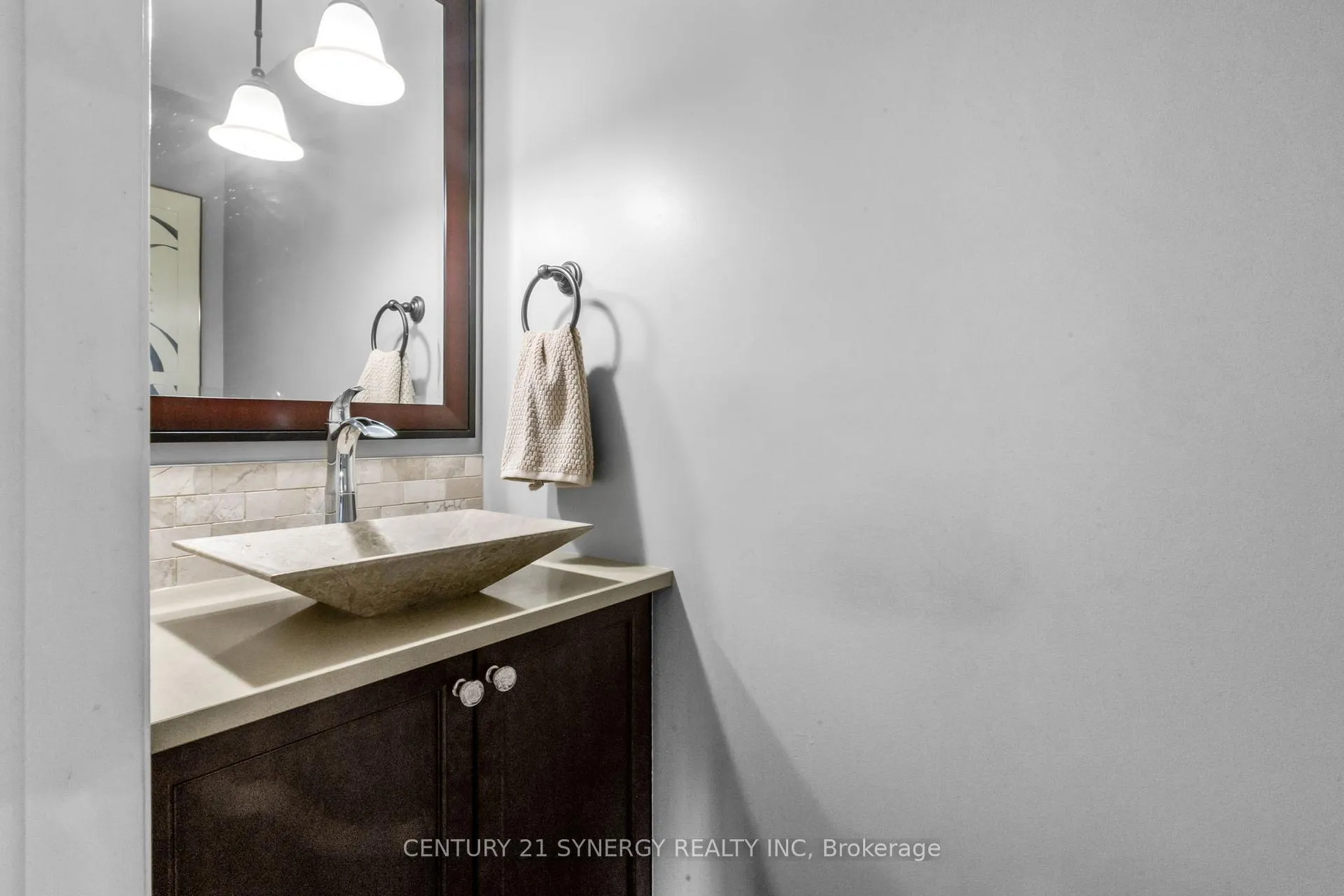 Photo 24 of 40 Brockington Crescent, Ottawa, Tanglewood — HOMEH