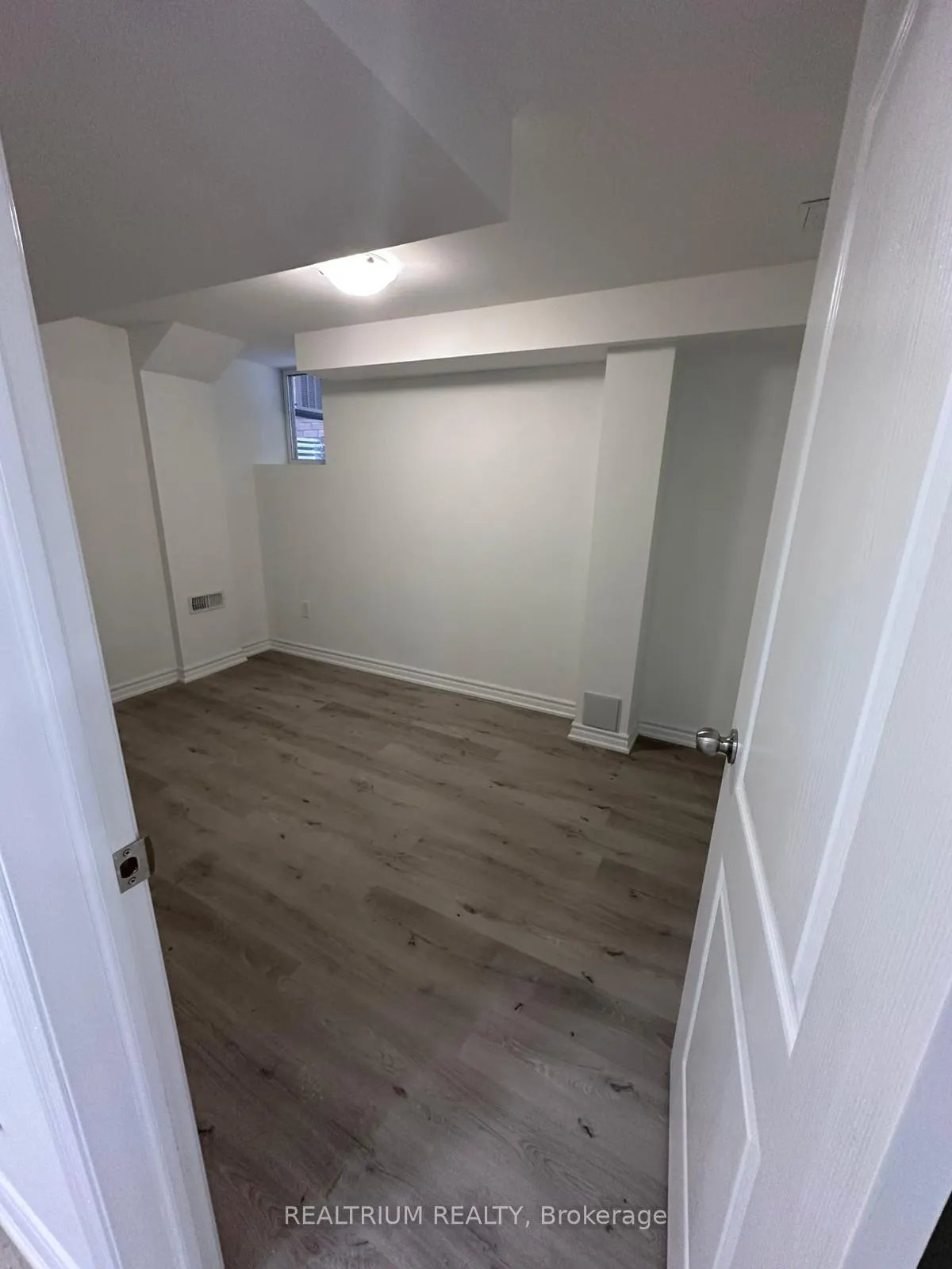 Photo 8 of Lower - 2101 Chris Mason Street, Oshawa, Kedron — HOMEH