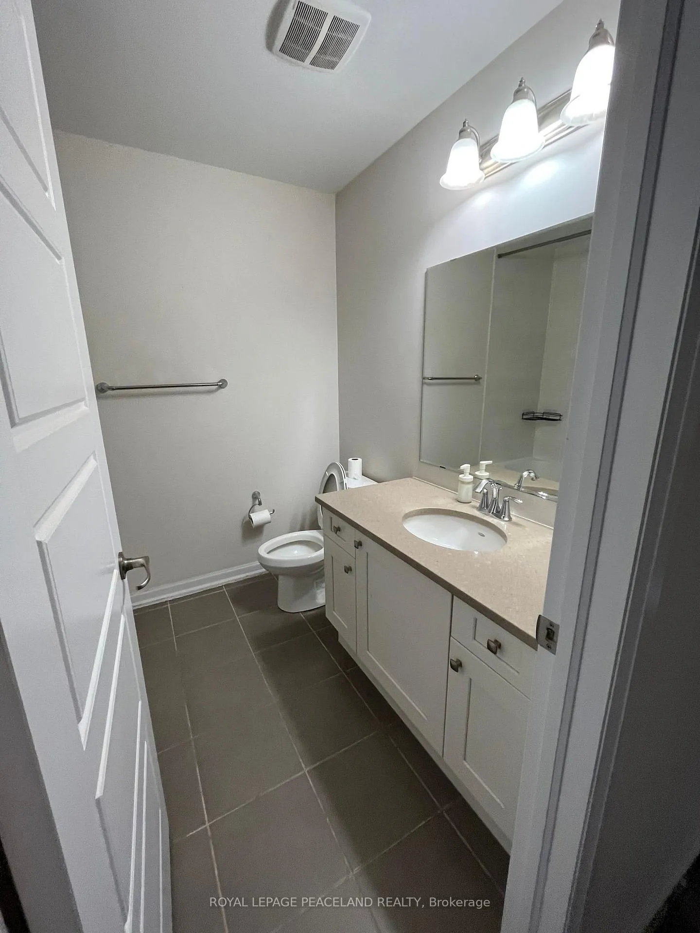 Photo 16 of 206 Ellen Davidson Drive, Oakville, Glenorchy — HOMEH