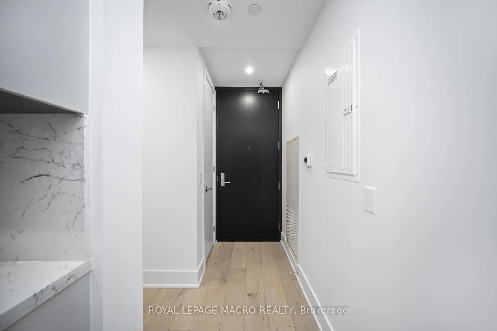 Photo 14 of Unit 403, 346 Davenport Road, Toronto, The Annex — HOMEH
