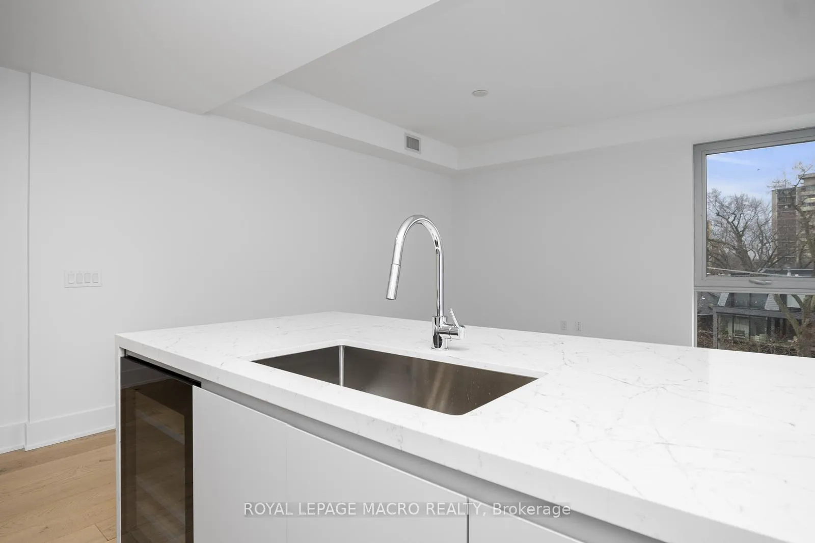 Photo 29 of Unit 403, 346 Davenport Road, Toronto, The Annex — HOMEH