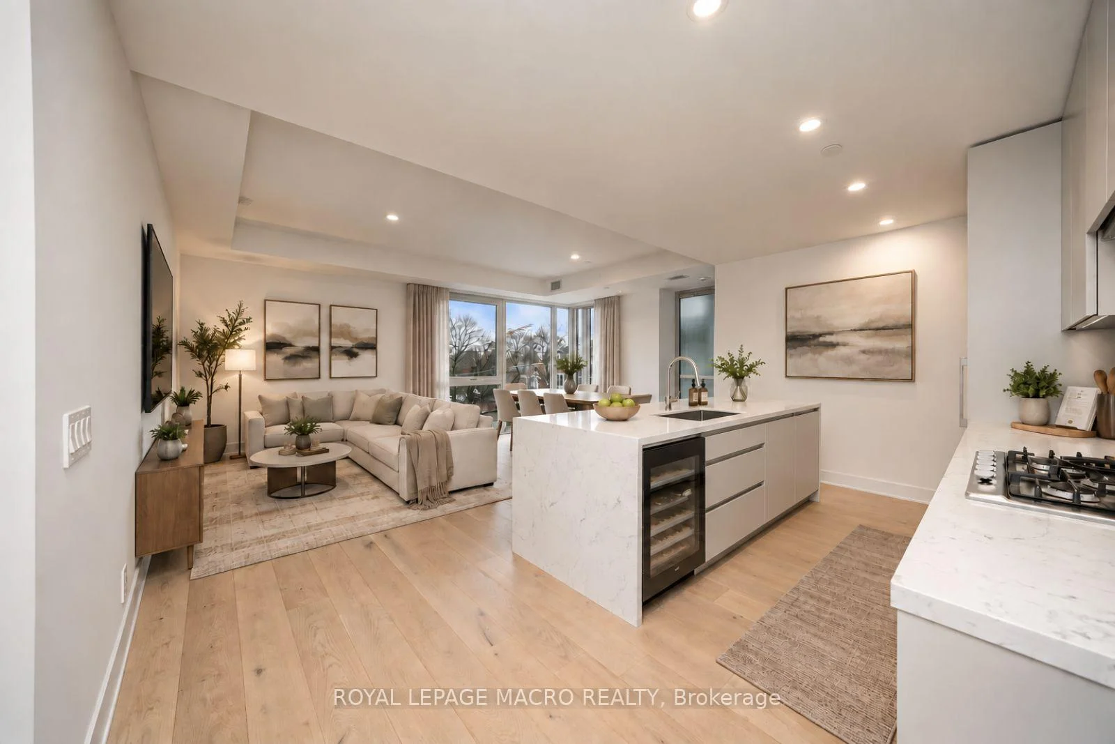 Photo 9 of Unit 403, 346 Davenport Road, Toronto, The Annex — HOMEH
