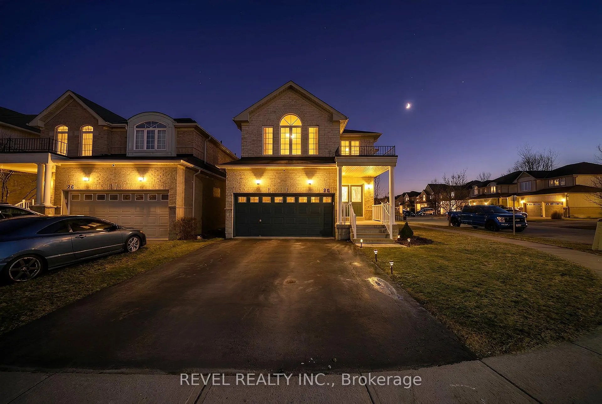 Photo 2 of 28 Barrett Avenue, Brantford — HOMEH