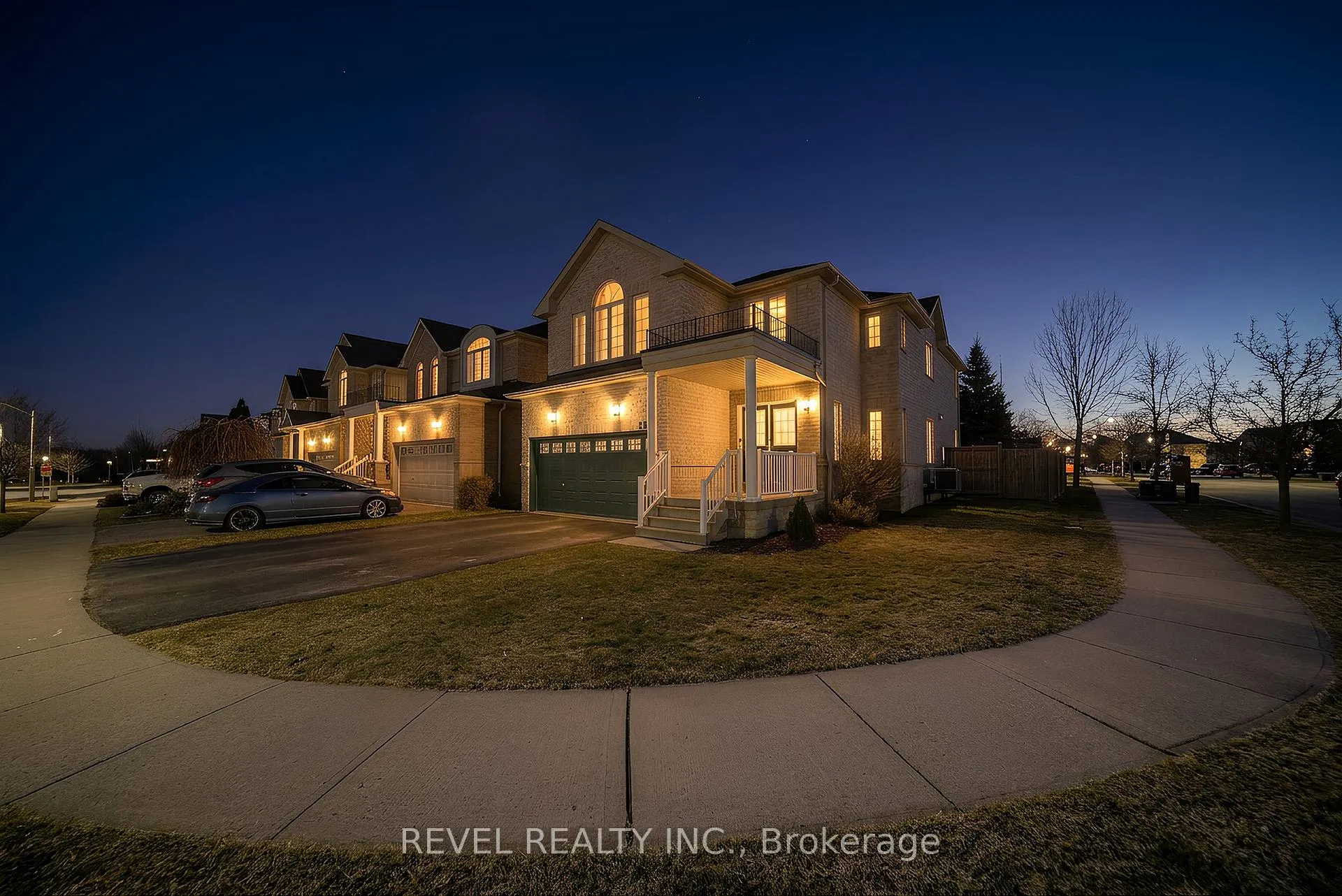 Photo 4 of 28 Barrett Avenue, Brantford — HOMEH