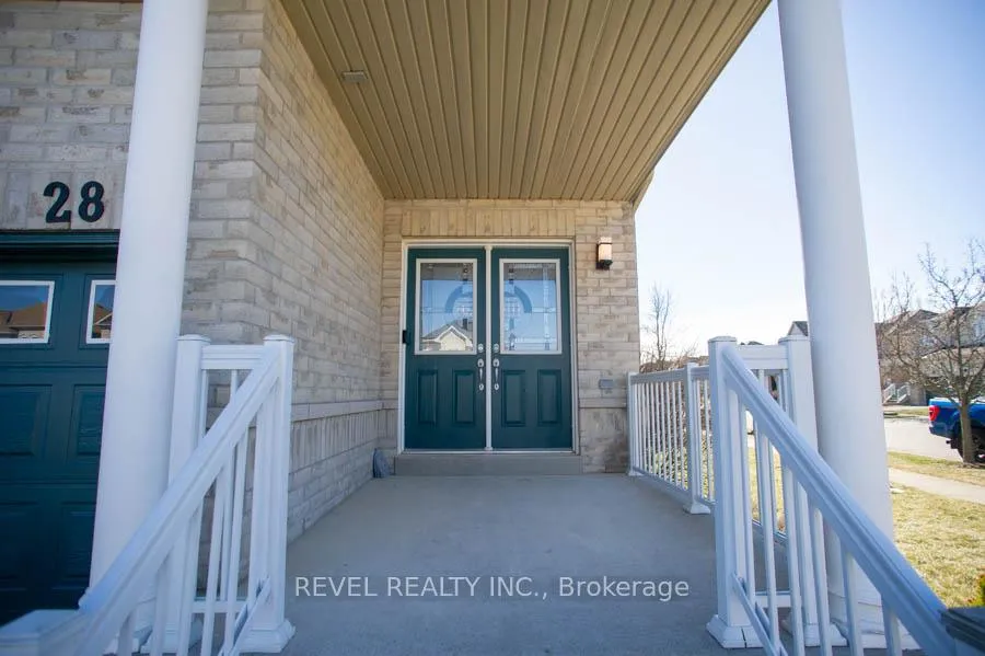 Photo 5 of 28 Barrett Avenue, Brantford — HOMEH