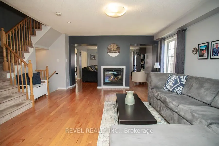 Photo 7 of 28 Barrett Avenue, Brantford — HOMEH