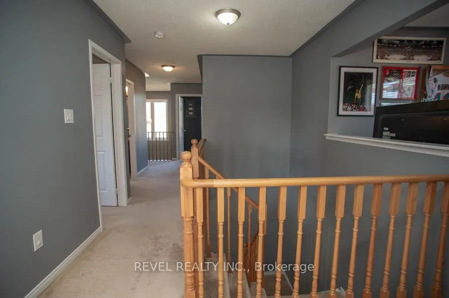 Photo 18 of 28 Barrett Avenue, Brantford — HOMEH