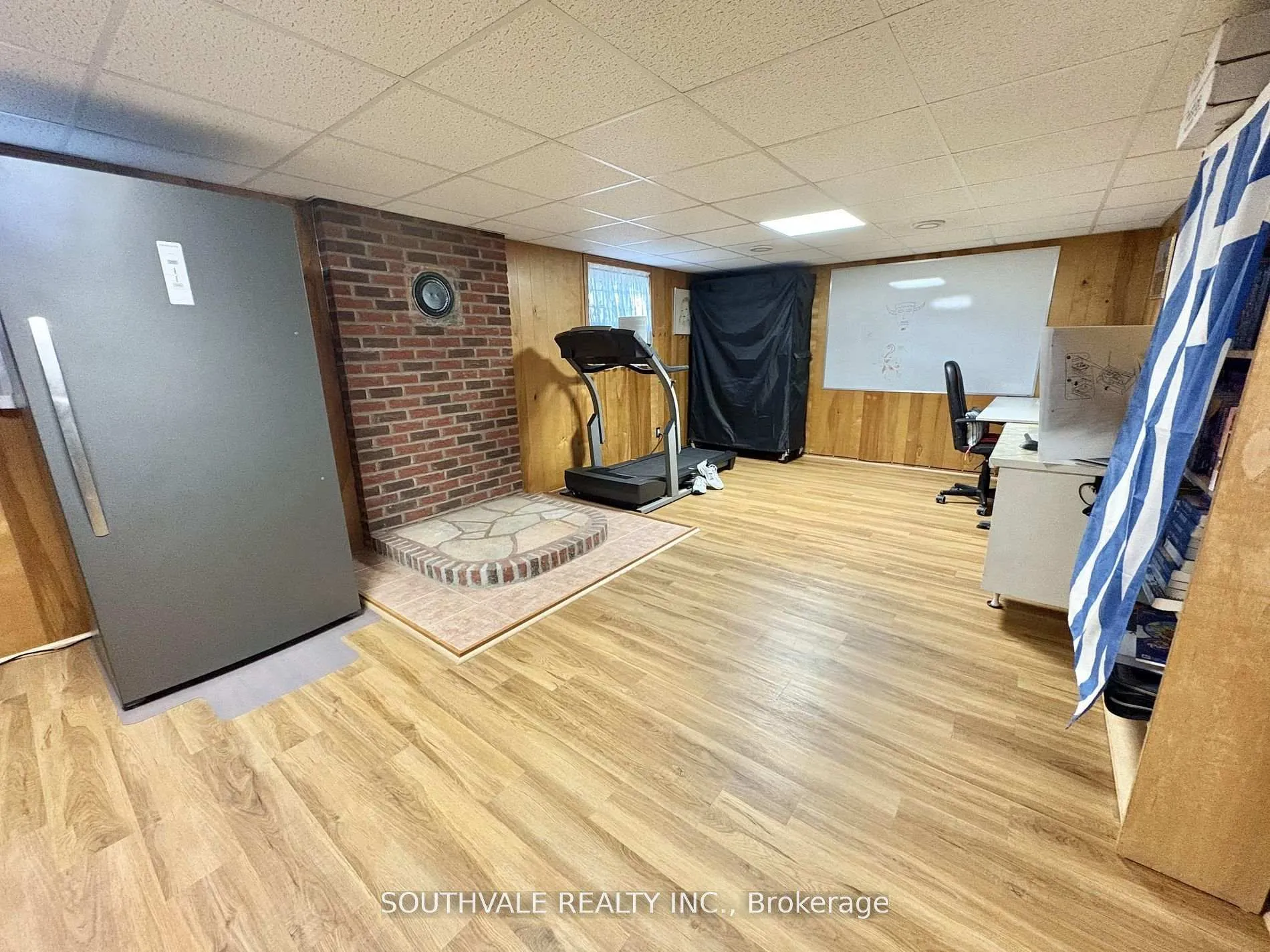 Photo 15 of 90 Trinnell Boulevard, Scarborough, Clairlea-Birchmount — HOMEH