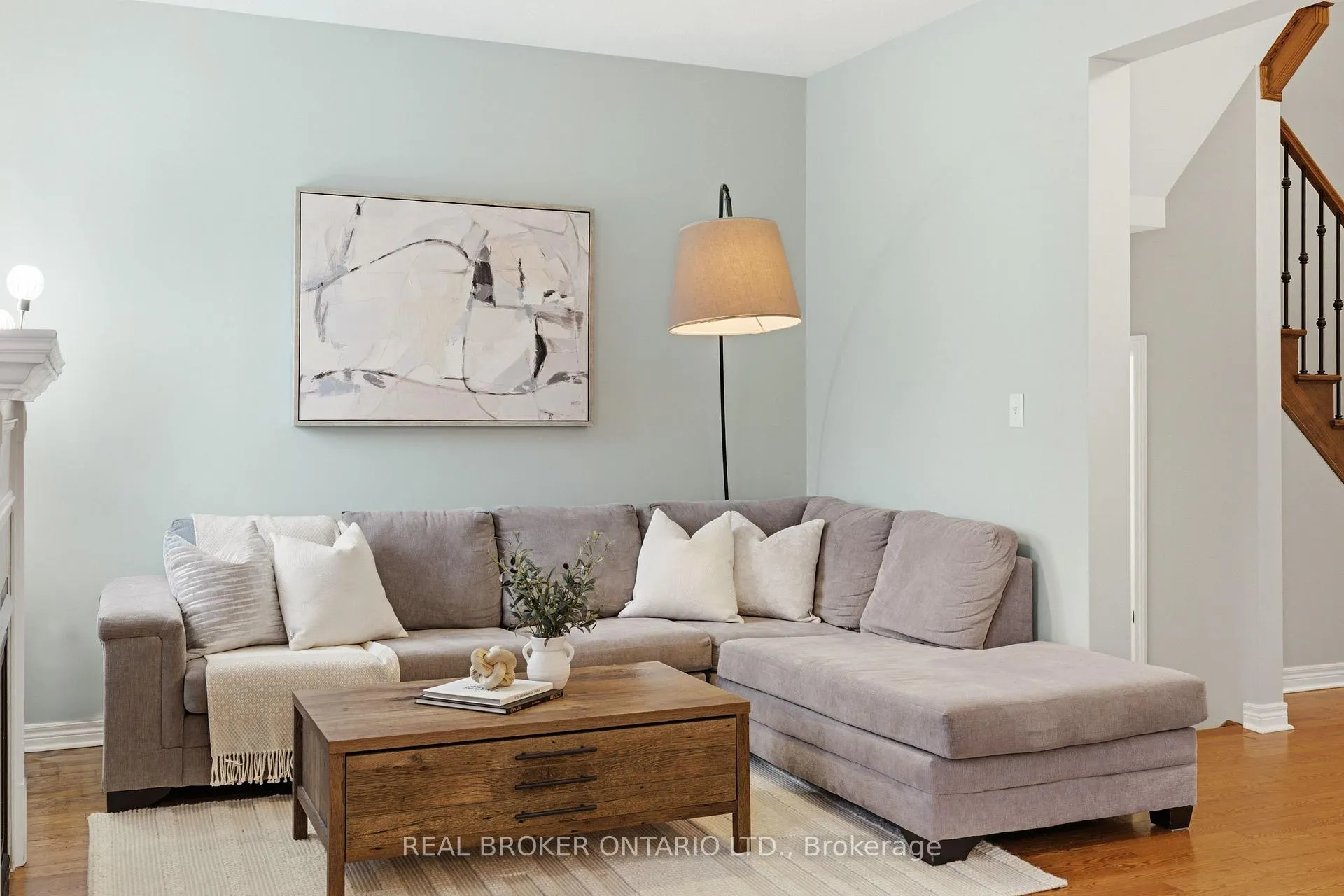 Photo 5 of 4648 Kearse Street, Burlington, Alton — HOMEH