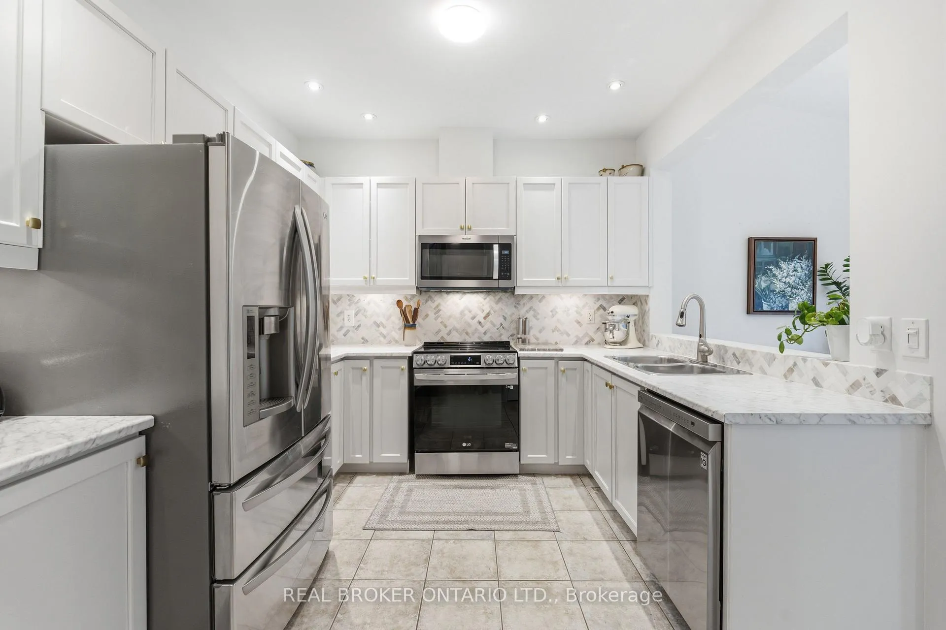 Photo 14 of 4648 Kearse Street, Burlington, Alton — HOMEH