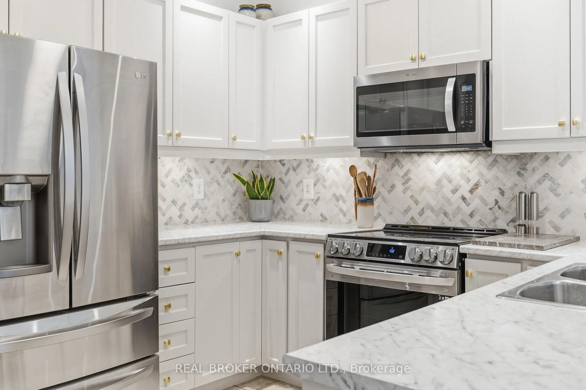 Photo 15 of 4648 Kearse Street, Burlington, Alton — HOMEH