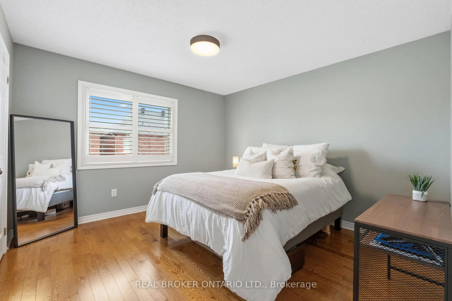 Photo 21 of 4648 Kearse Street, Burlington, Alton — HOMEH