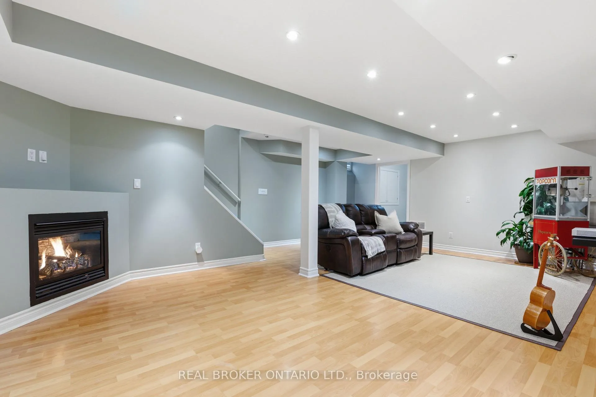 Photo 24 of 4648 Kearse Street, Burlington, Alton — HOMEH