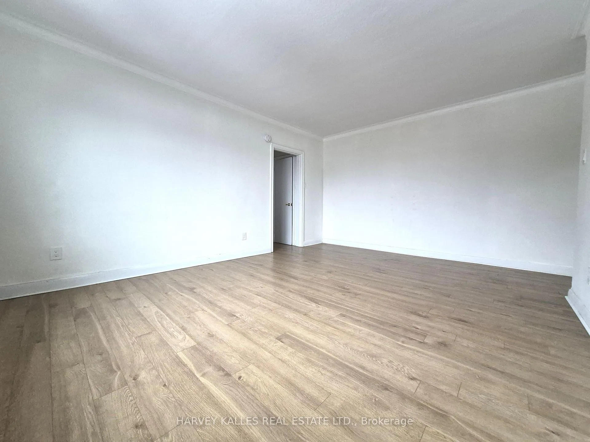 Photo 8 of Unit 12, 2905 St Clair Avenue E, Toronto, O'Connor-Parkview — HOMEH