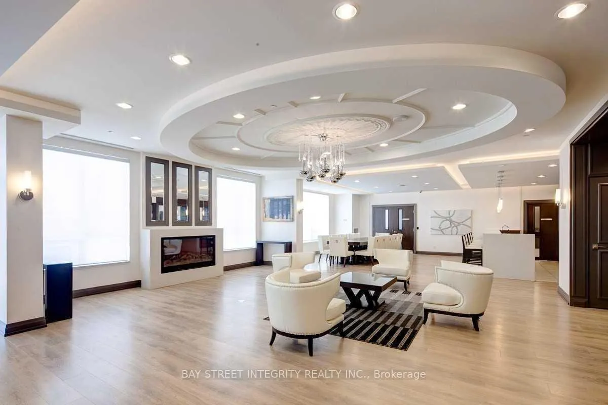 Photo 3 of Unit 2010, 7171 Yonge Street, Markham, Grandview — HOMEH