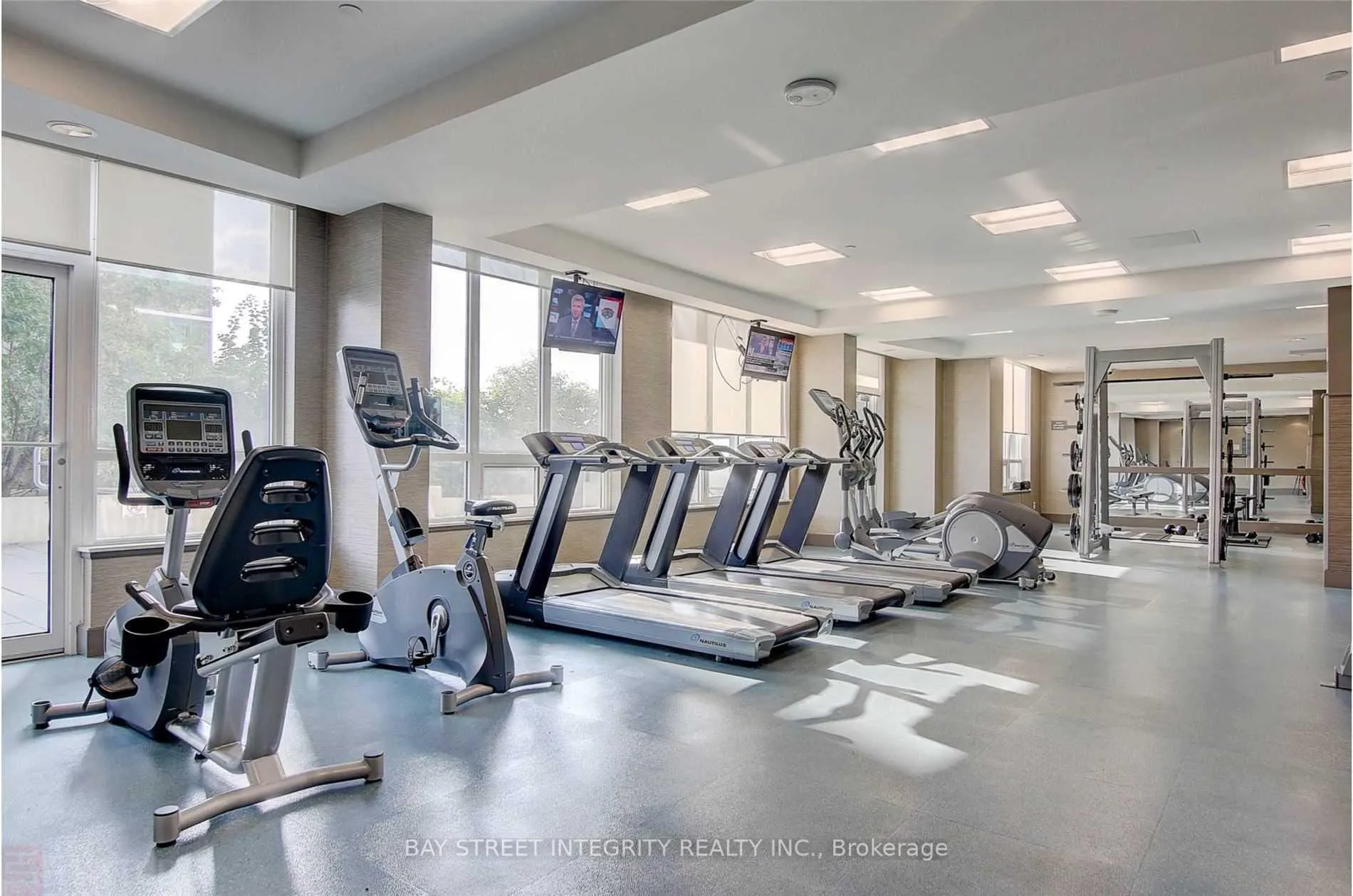 Photo 16 of Unit 2010, 7171 Yonge Street, Markham, Grandview — HOMEH