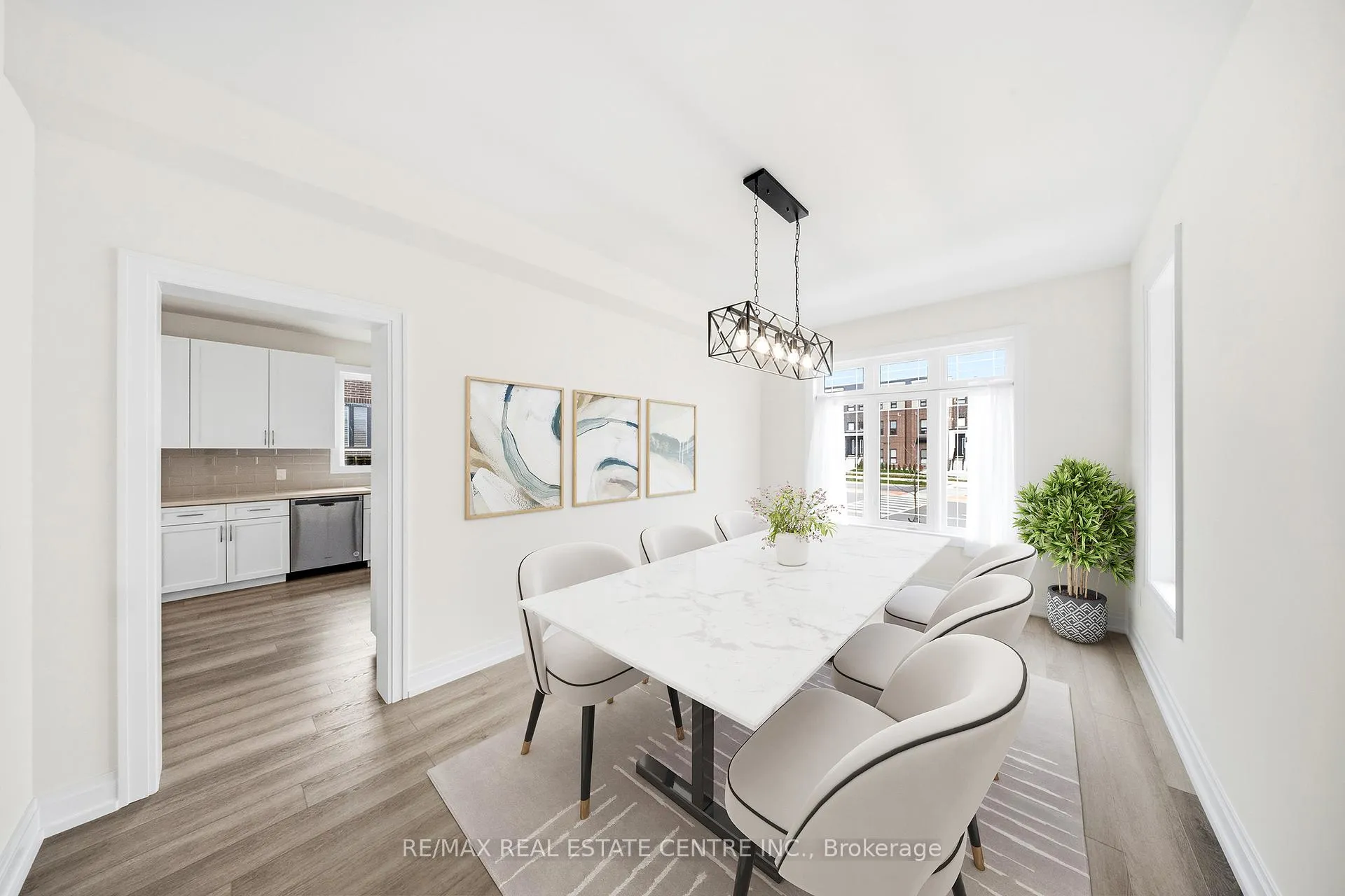 Photo 11 of 45 Great Falls Boulevard, Hamilton, Waterdown — HOMEH