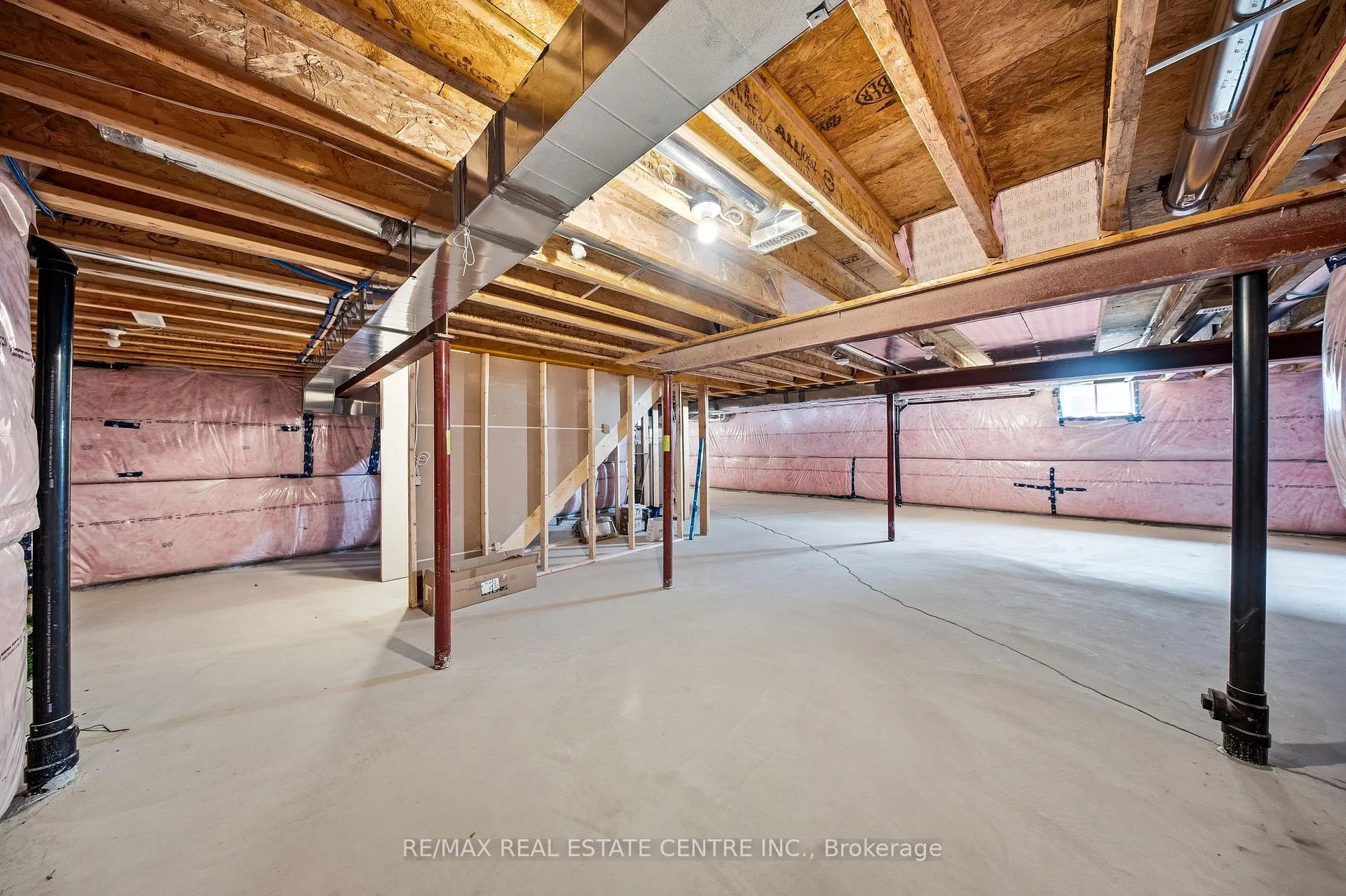 Photo 41 of 45 Great Falls Boulevard, Hamilton, Waterdown — HOMEH