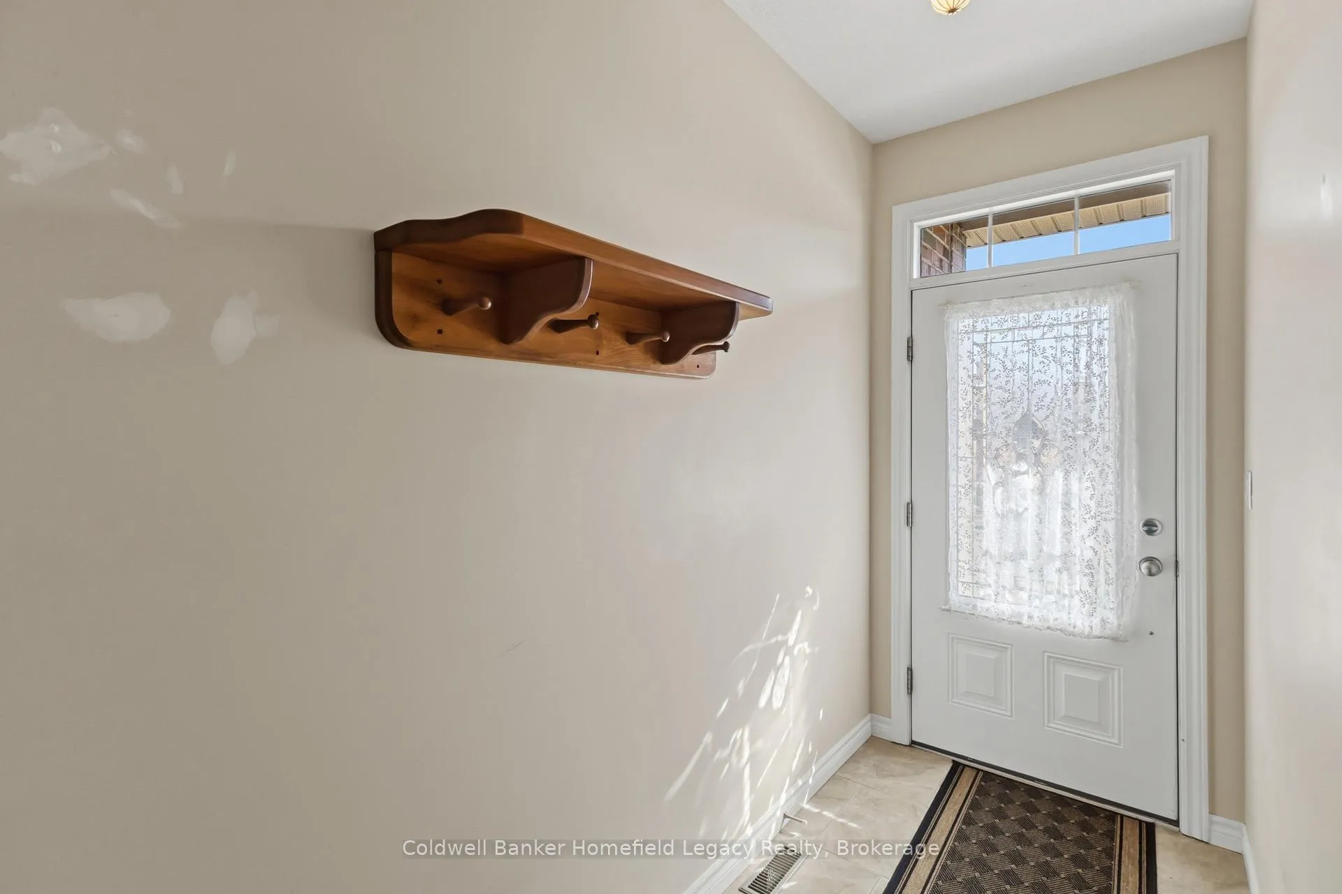 Photo 9 of Unit 1, 220 Walnut Street, Lucan Biddulph, Lucan — HOMEH