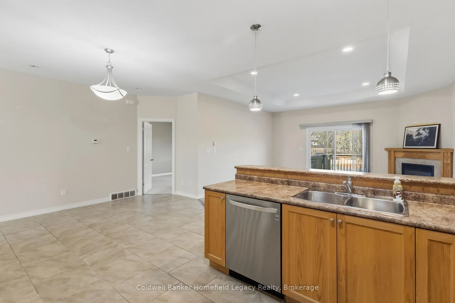 Photo 20 of Unit 1, 220 Walnut Street, Lucan Biddulph, Lucan — HOMEH