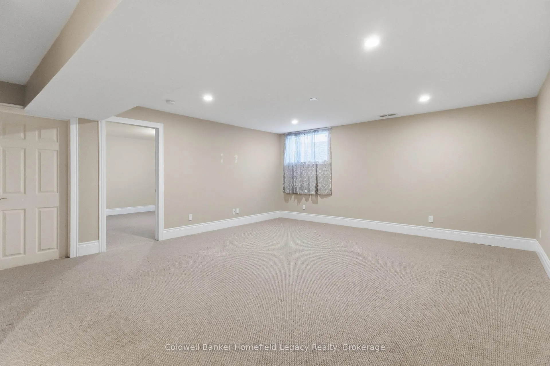 Photo 40 of Unit 1, 220 Walnut Street, Lucan Biddulph, Lucan — HOMEH