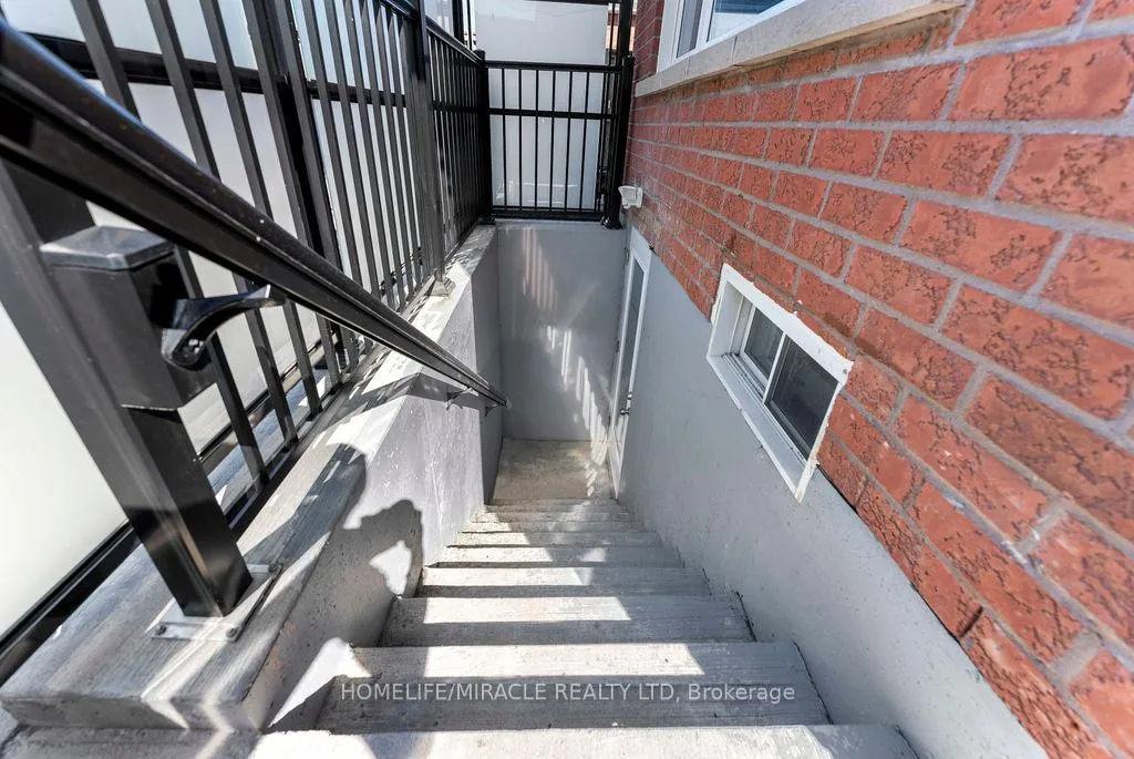 Photo 25 of Unit Basement, 1330 Aldergrove Drive, Oshawa, Taunton — HOMEH