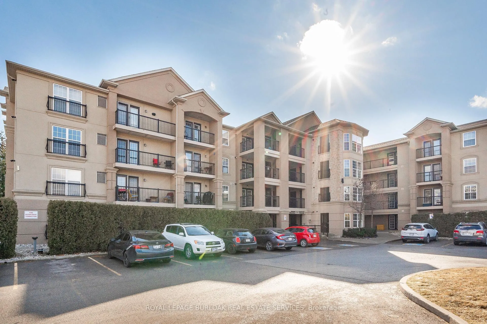 Photo 2 of Unit 113, 2045 Appleby Line, Burlington, Uptown — HOMEH