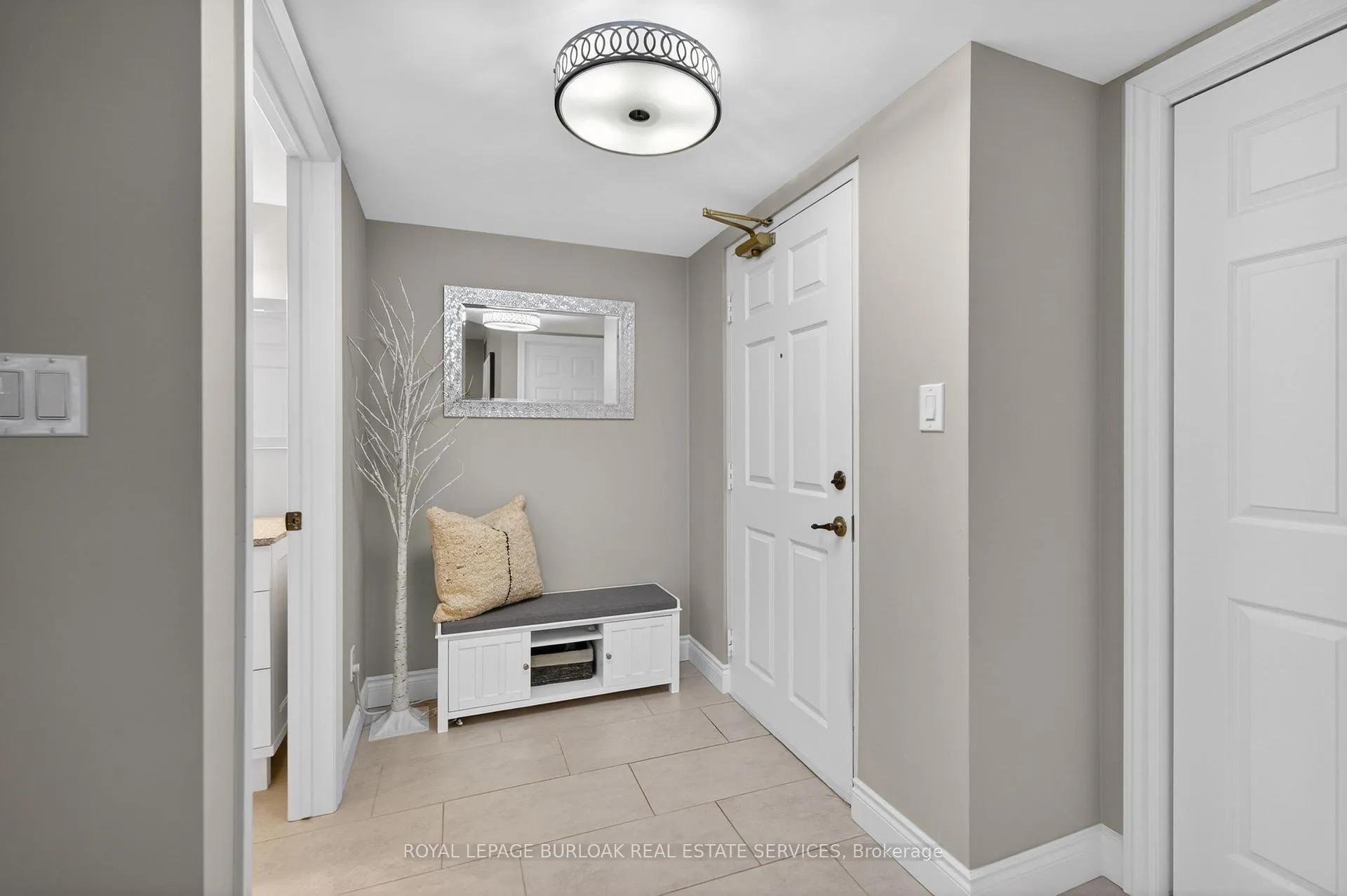 Photo 4 of Unit 113, 2045 Appleby Line, Burlington, Uptown — HOMEH
