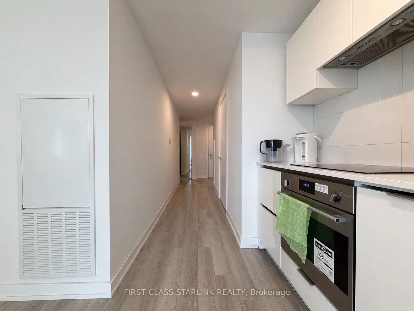 Photo 9 of Unit 822, 121 St Patrick Street, Toronto, Kensington-Chinatown — HOMEH