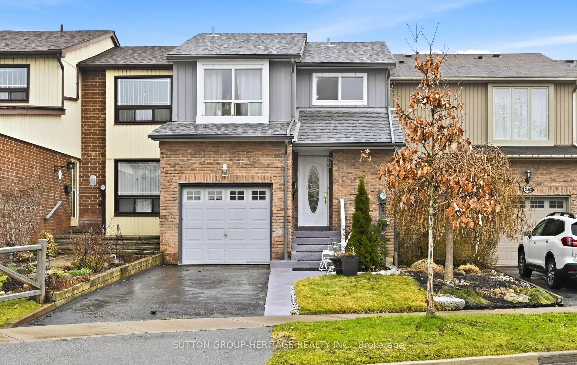 Photo 1 of 1778 Bronte Square, Pickering, Liverpool — HOMEH