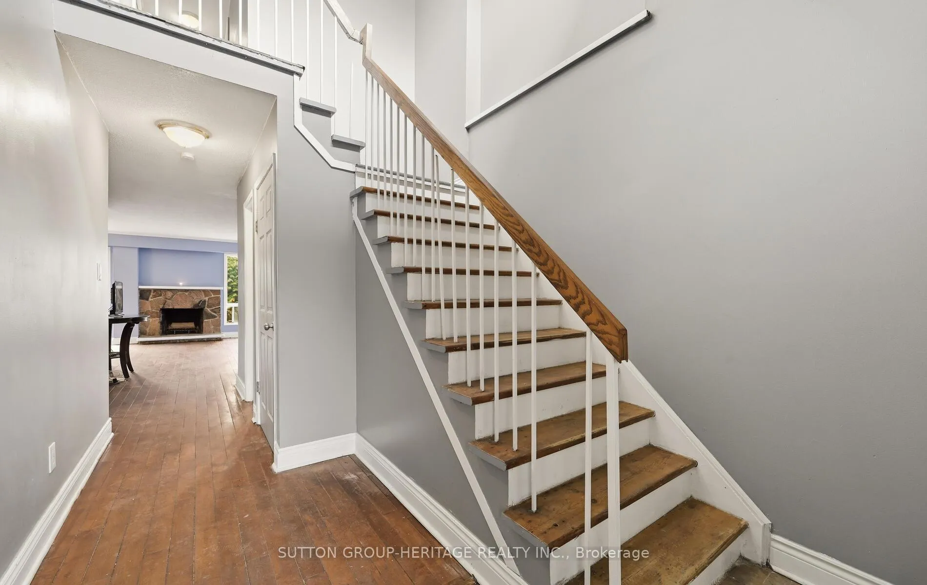 Photo 4 of 1778 Bronte Square, Pickering, Liverpool — HOMEH
