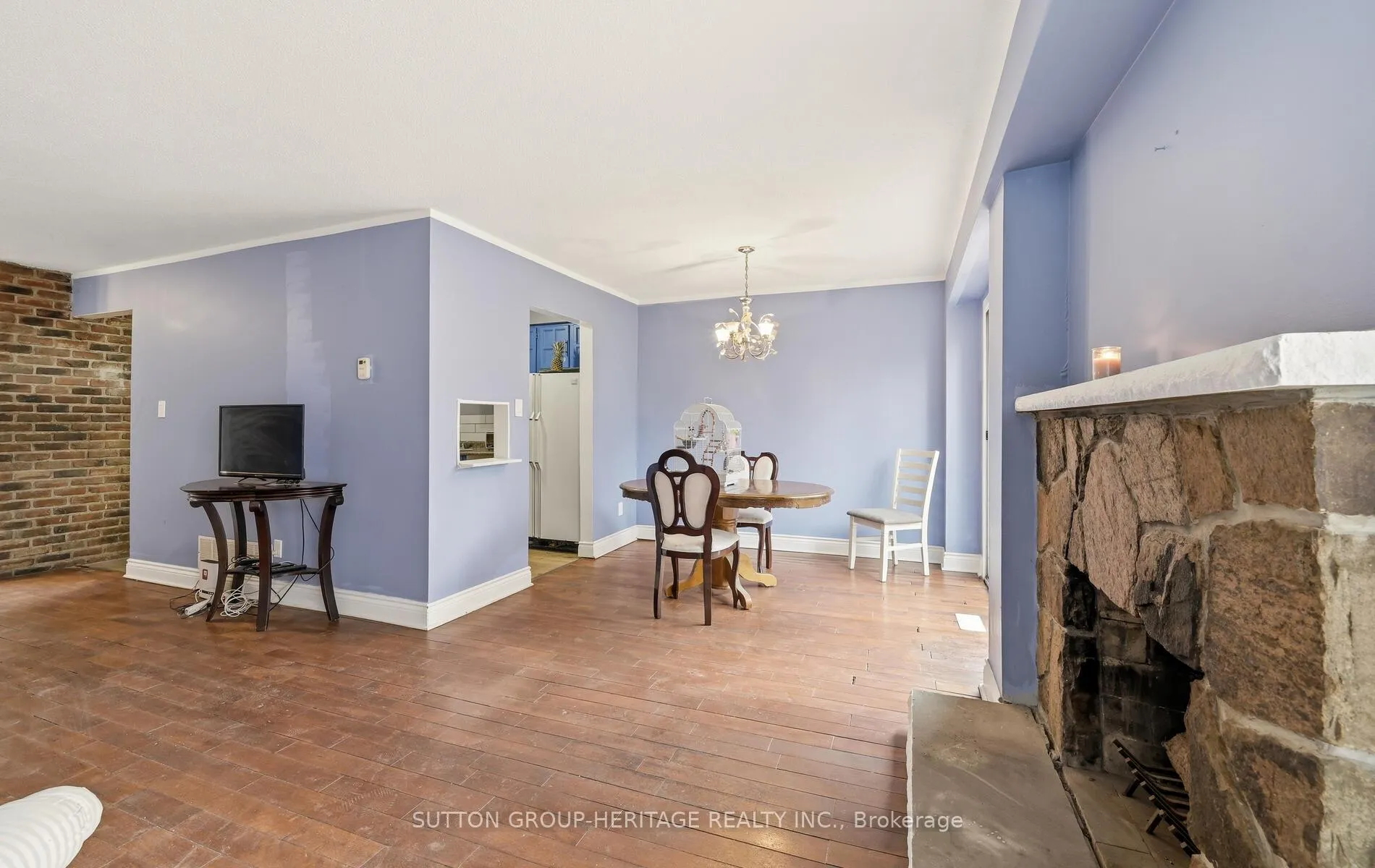 Photo 7 of 1778 Bronte Square, Pickering, Liverpool — HOMEH