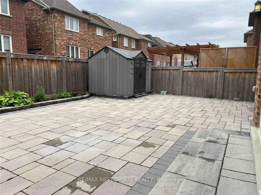 Photo 4 of 21 Corduroy Road, Markham, Victoria Manor-Jennings Gate — HOMEH