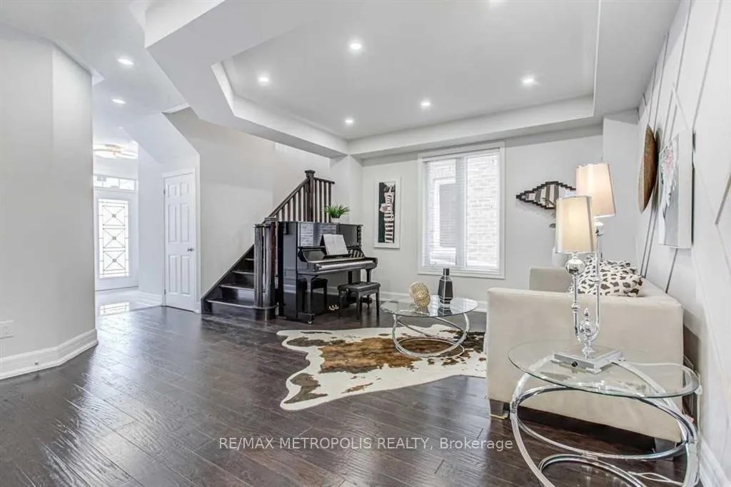 Photo 7 of 21 Corduroy Road, Markham, Victoria Manor-Jennings Gate — HOMEH