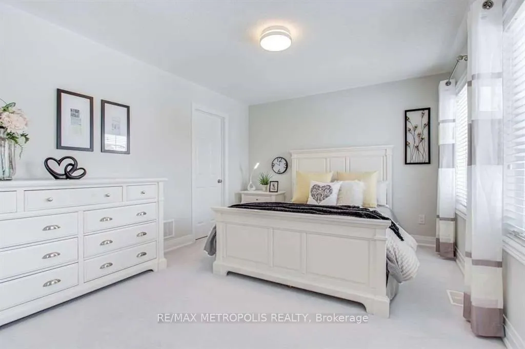 Photo 19 of 21 Corduroy Road, Markham, Victoria Manor-Jennings Gate — HOMEH