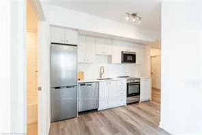 Photo 11 of Unit 1102, 15 Wellington Street S, Kitchener, Cherry Hill — HOMEH