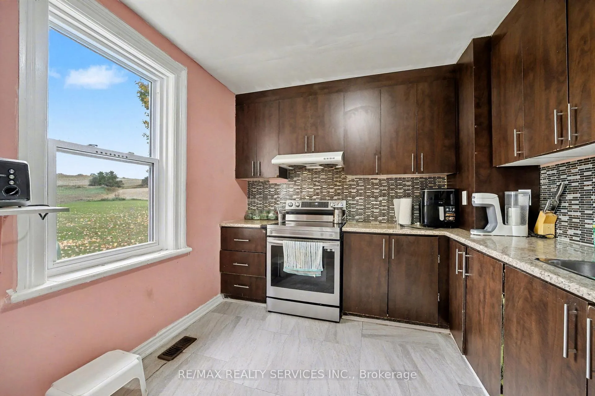 Photo 14 of 11889 Fourth Line, Halton Hills, Rural Halton Hills — HOMEH