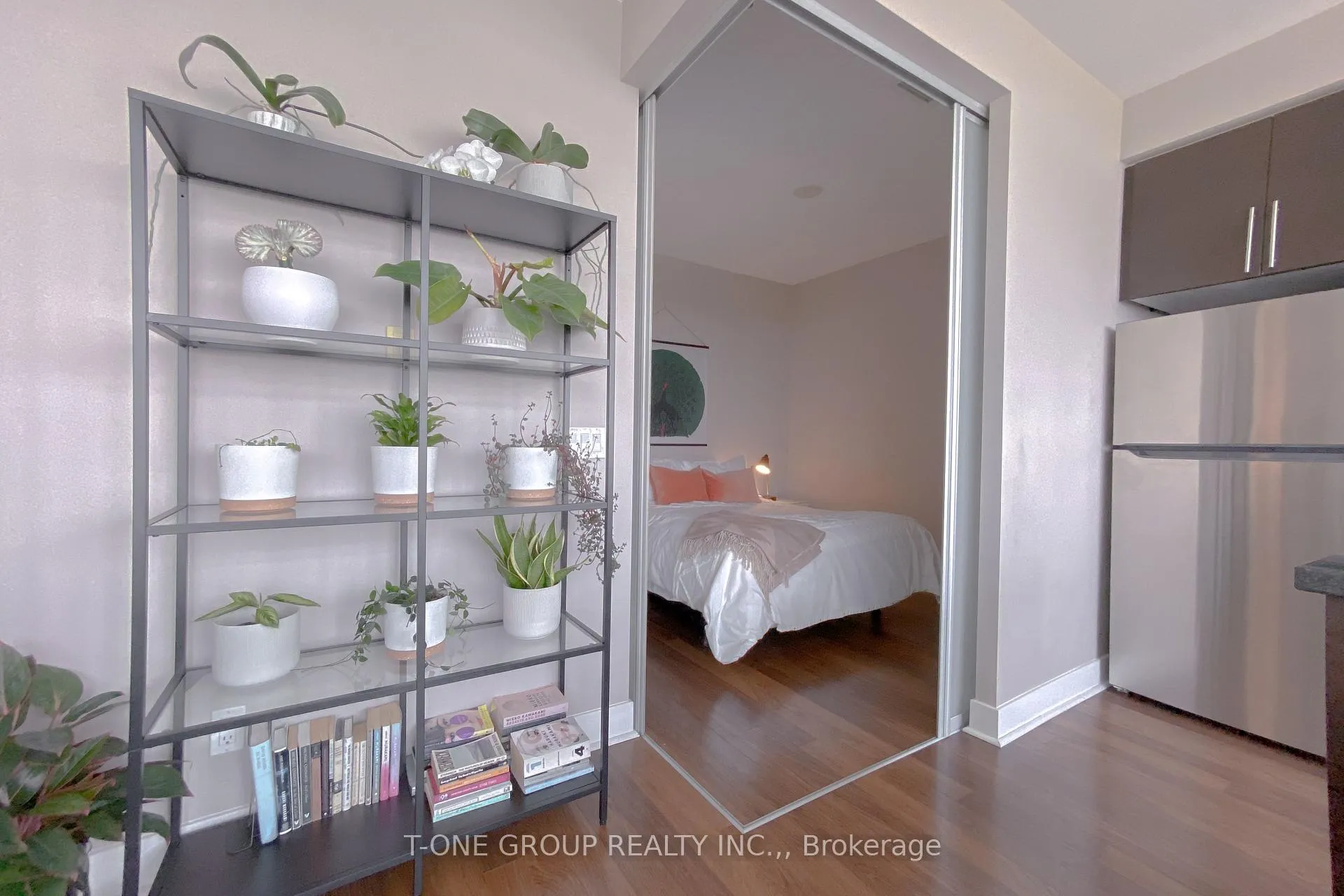 Photo 17 of Unit 825, 90 Stadium Road, Toronto, Niagara — HOMEH