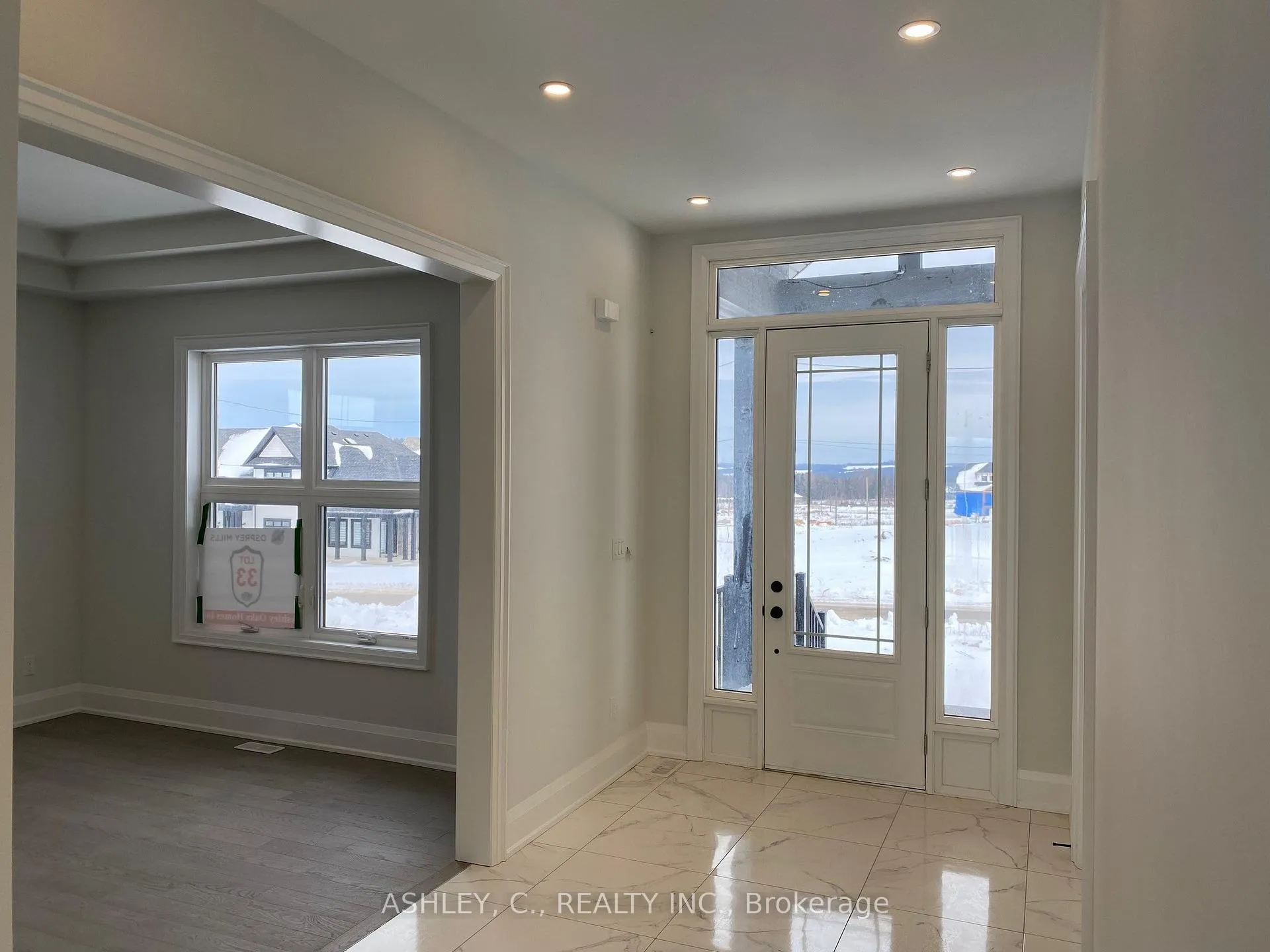 Photo 3 of 98 William Crisp Drive, Caledon, Alton — HOMEH