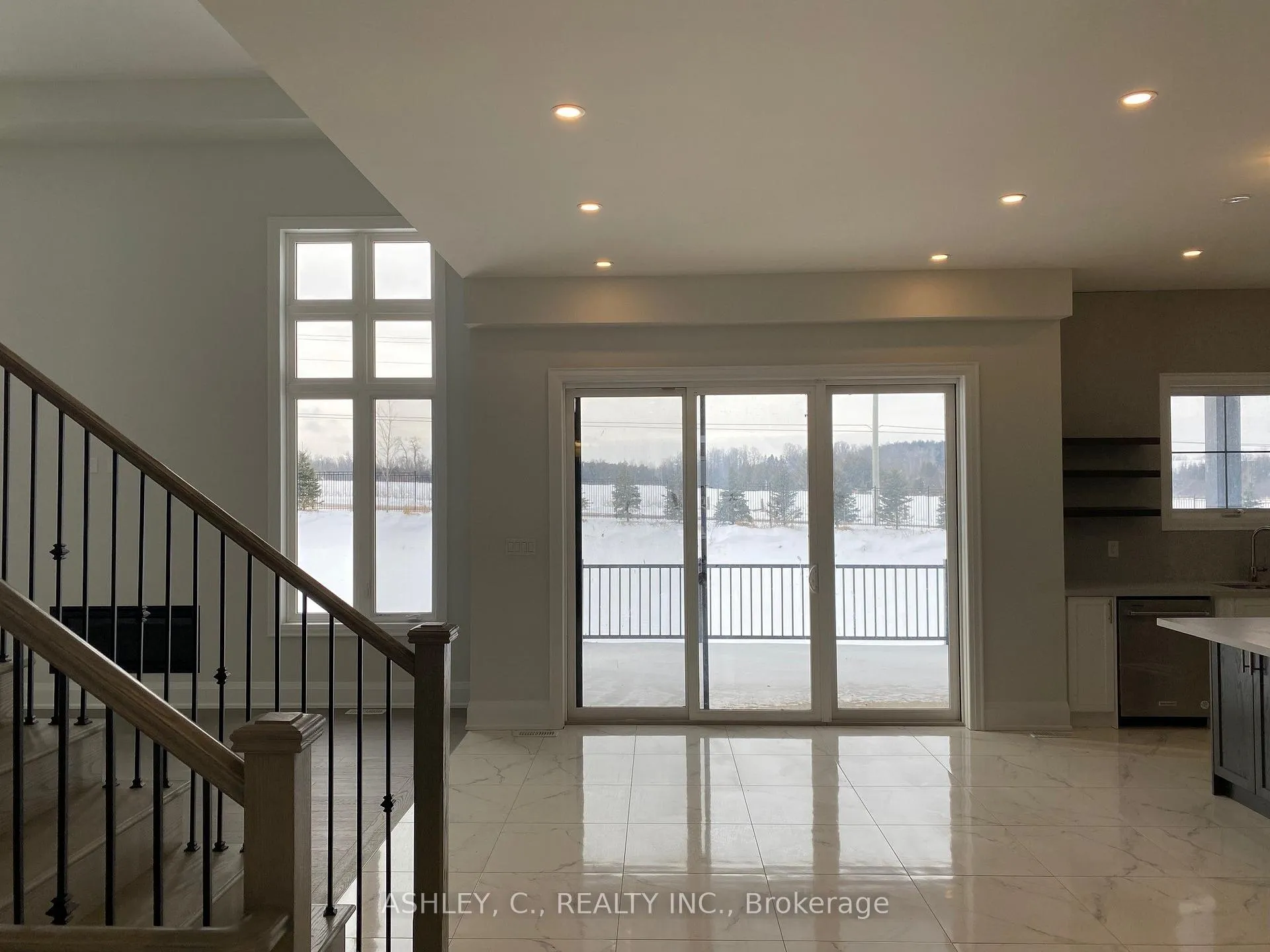 Photo 8 of 98 William Crisp Drive, Caledon, Alton — HOMEH