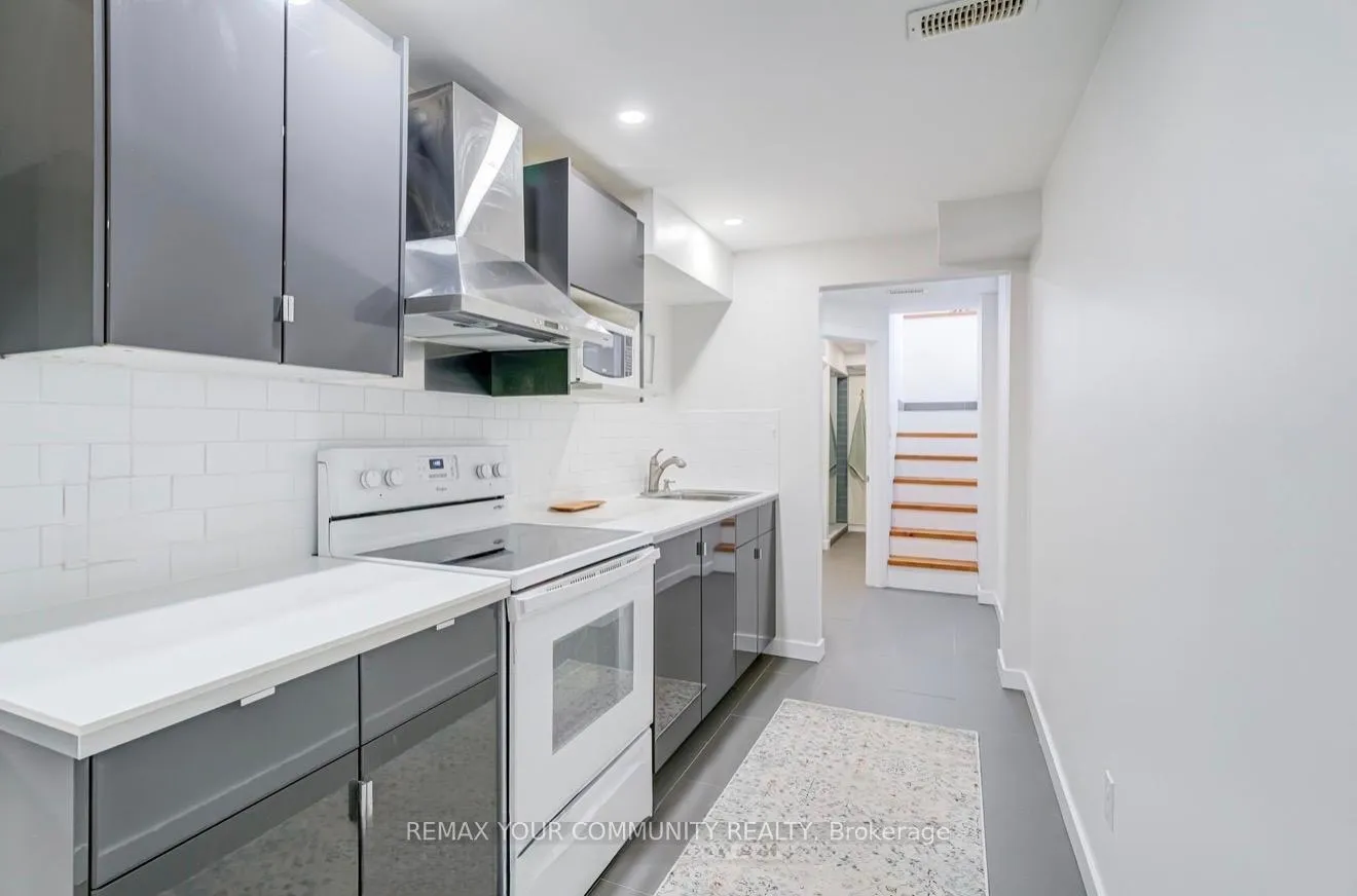 Photo 5 of 8 Ozner Crescent, Vaughan, Vellore Village — HOMEH