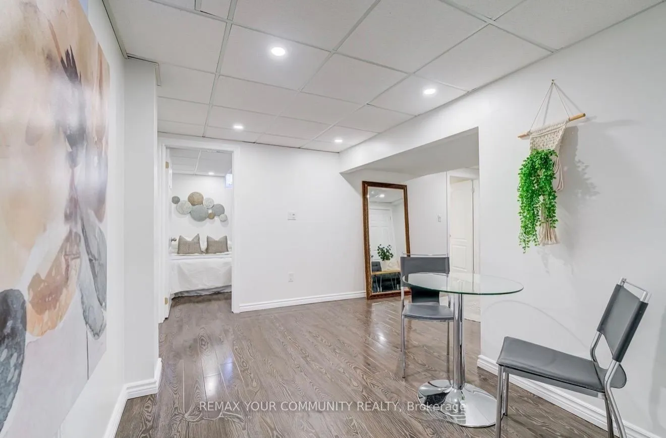 Photo 7 of 8 Ozner Crescent, Vaughan, Vellore Village — HOMEH