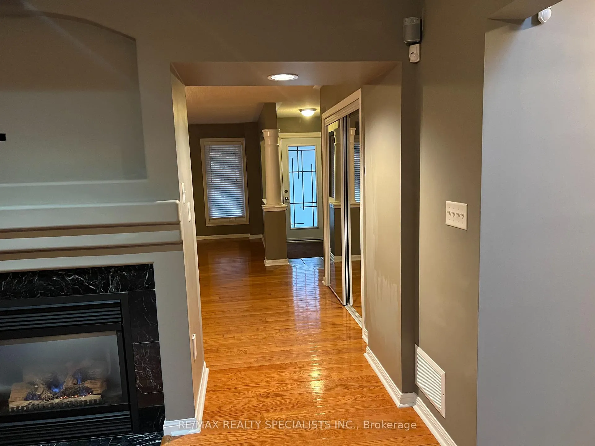 Photo 6 of 55 Thorpe Crescent, Brampton, Fletcher's Meadow — HOMEH