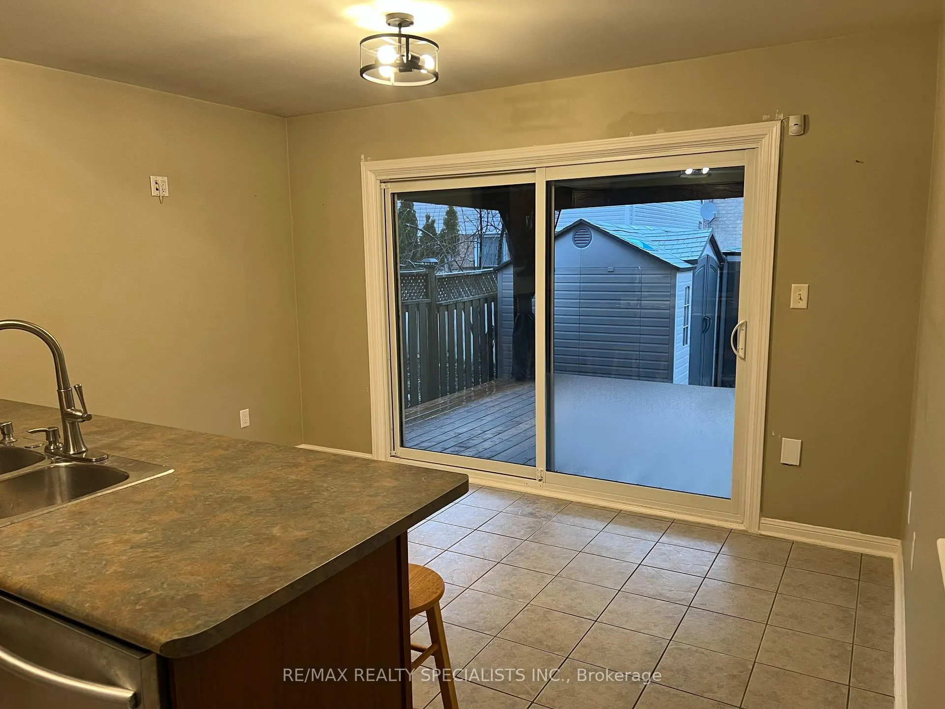 Photo 10 of 55 Thorpe Crescent, Brampton, Fletcher's Meadow — HOMEH