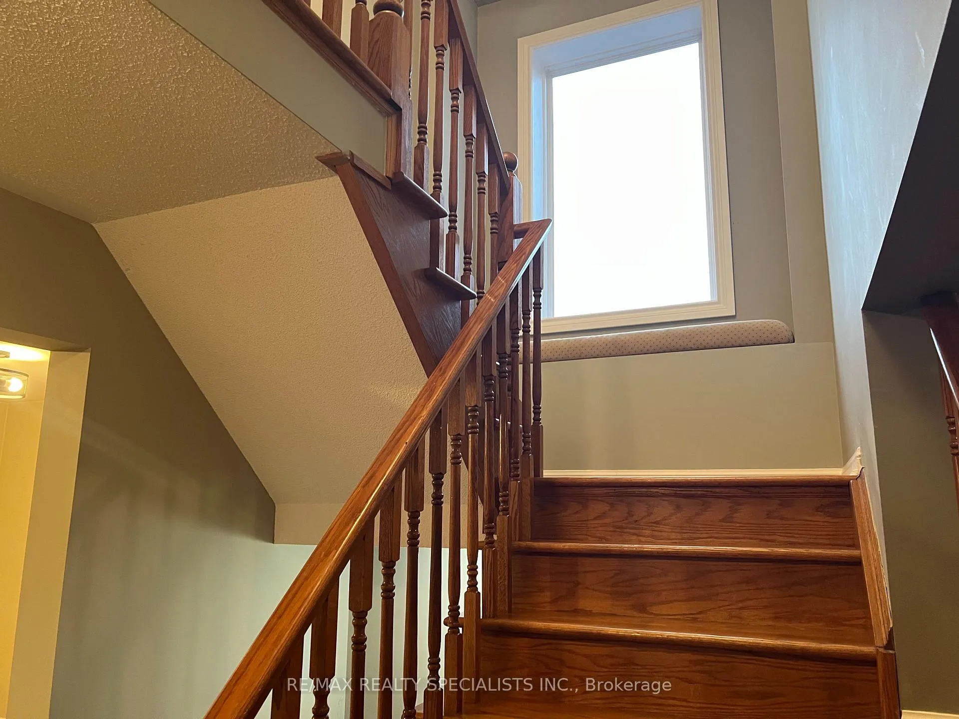 Photo 14 of 55 Thorpe Crescent, Brampton, Fletcher's Meadow — HOMEH