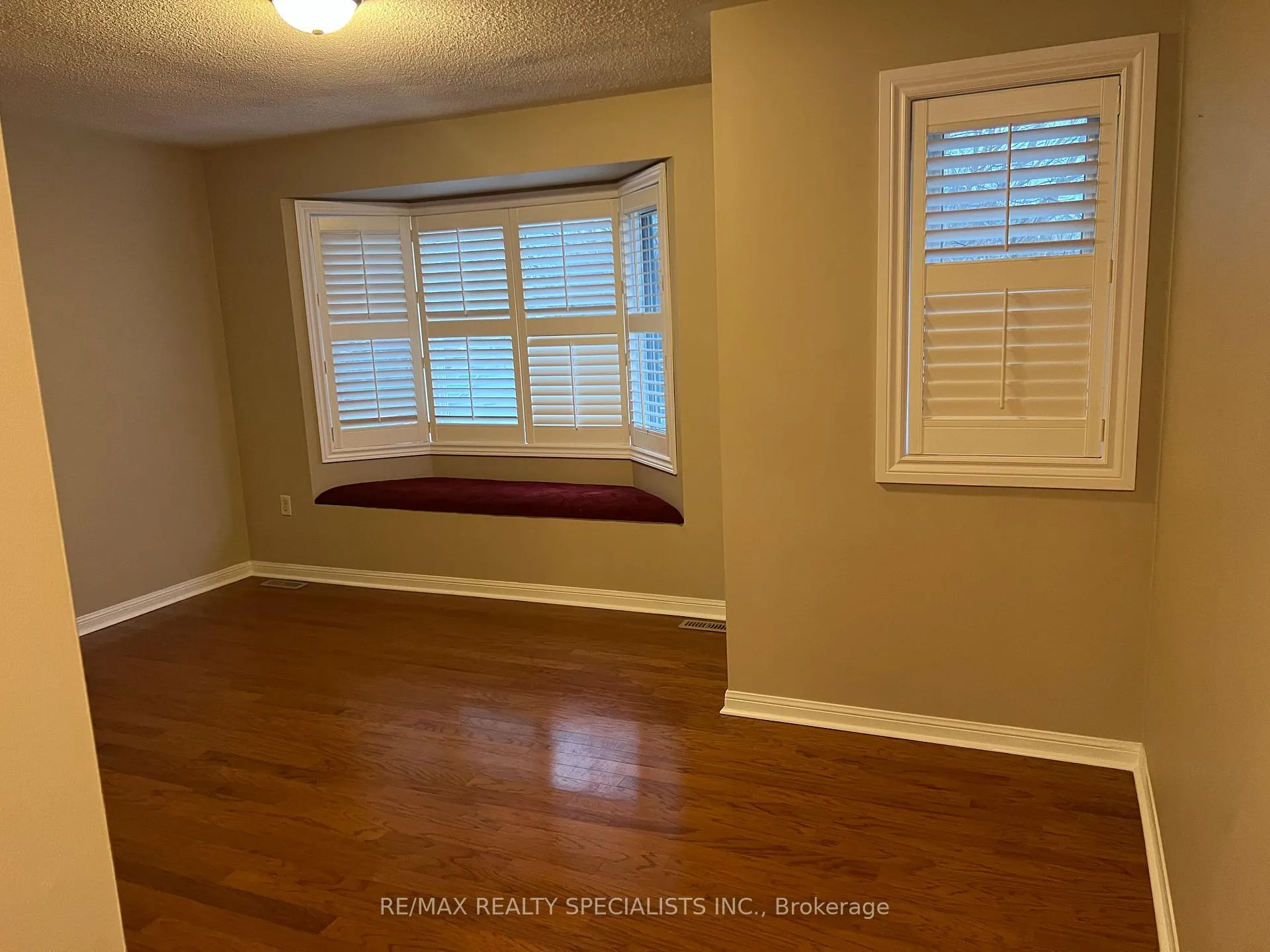 Photo 18 of 55 Thorpe Crescent, Brampton, Fletcher's Meadow — HOMEH