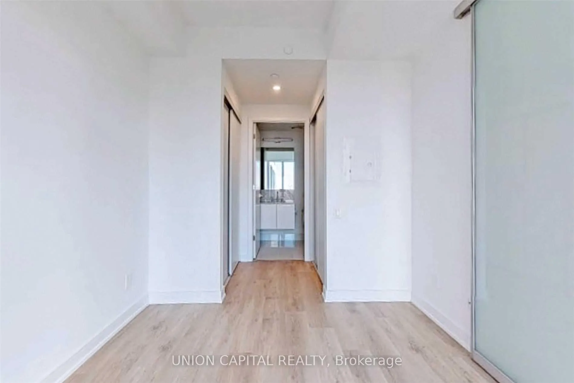 Photo 8 of Unit 2013, 3 Gloucester Street, Toronto, Church-Yonge Corridor — HOMEH