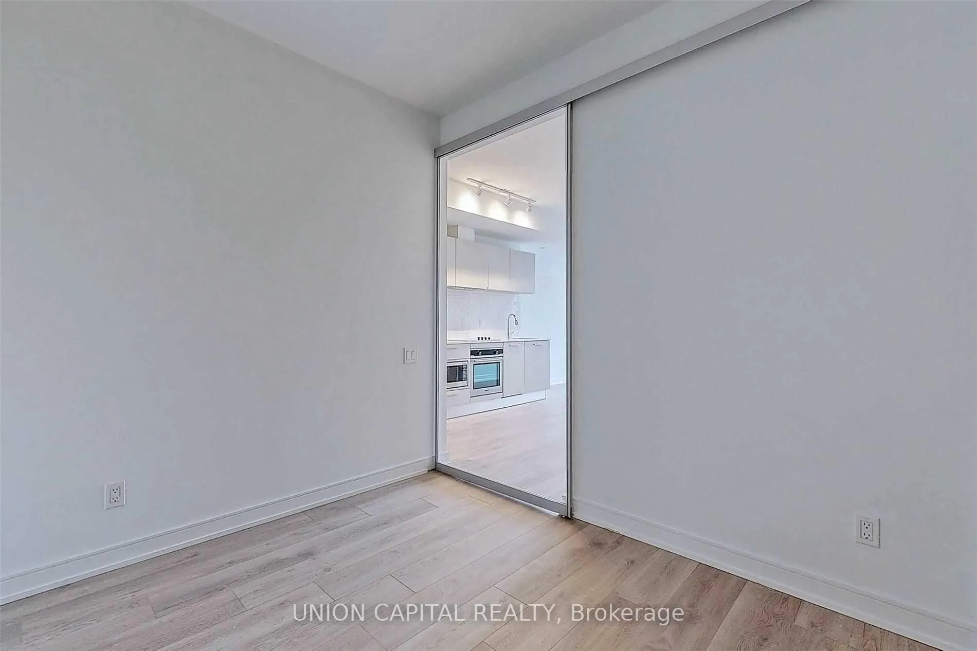 Photo 9 of Unit 2013, 3 Gloucester Street, Toronto, Church-Yonge Corridor — HOMEH