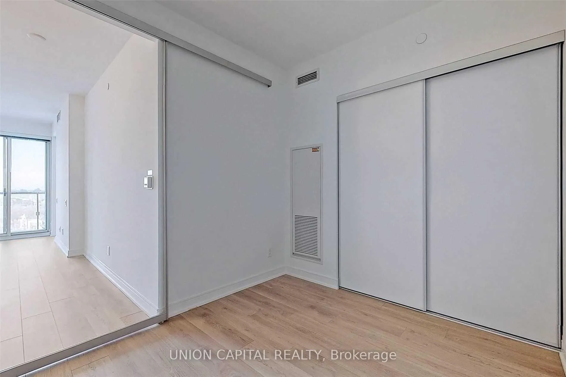 Photo 11 of Unit 2013, 3 Gloucester Street, Toronto, Church-Yonge Corridor — HOMEH